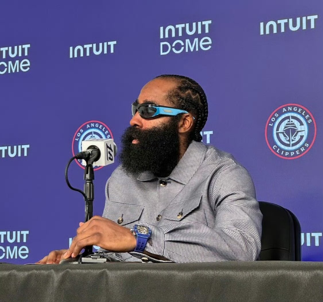 开元官方网站-菲尼克斯太阳内部会议纪要流出：冲刺阶段复出首秀，NBA季后赛使命明确，纪律约束更严格的简单介绍